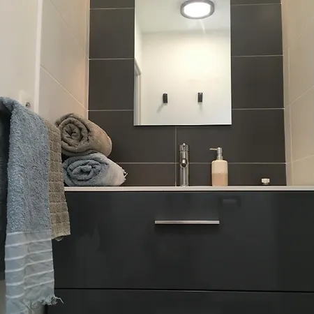 Donosti D'hotes לינה וארוחת בוקר 3*