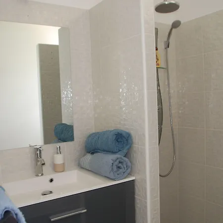 Donosti D'hotes לנטון