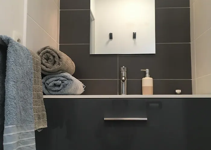 Donosti D'hotes Bed and Breakfast 3*